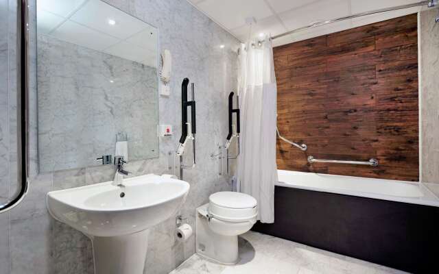 DoubleTree by Hilton London - Docklands Riverside