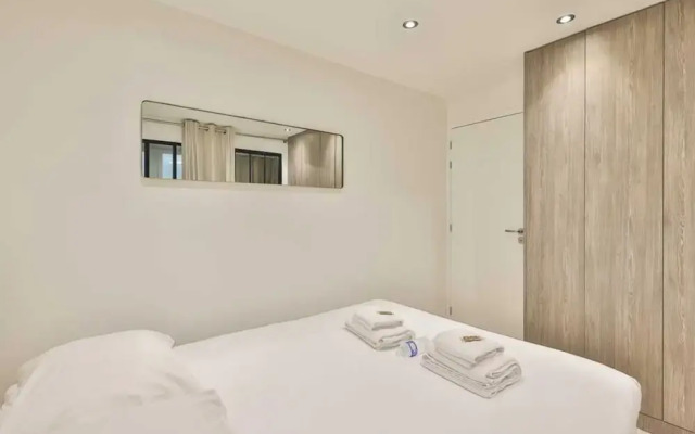 Newly Renovated Appartement Canal de L'ourq