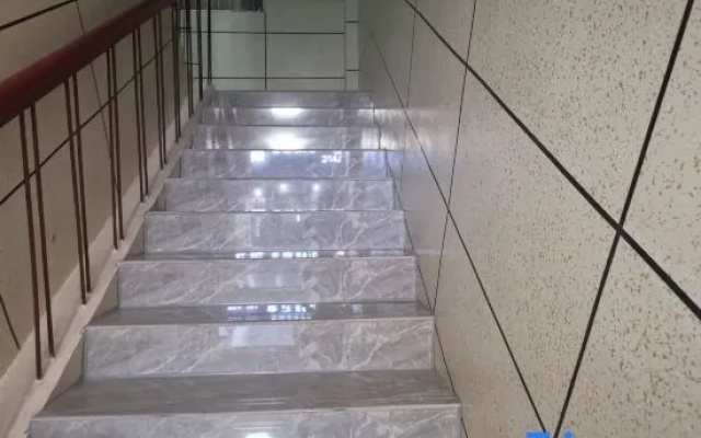 Hefeng Hanglong Hotel
