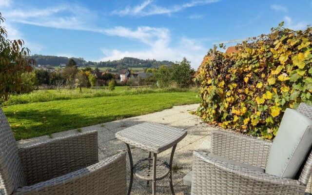 Apartment in a Renovated Square Courtyard in Bad Loipersdorf / Styria