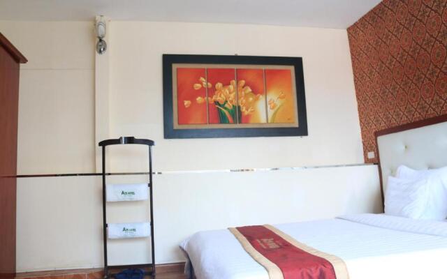 A25 Hotel - 30 An Dương