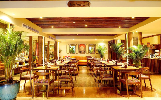 Au Lac Legend Hotel