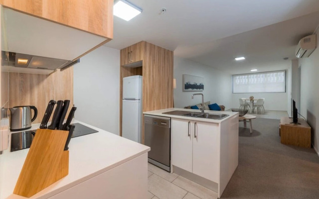 2 Bedroom Apartment Seconds From Valley