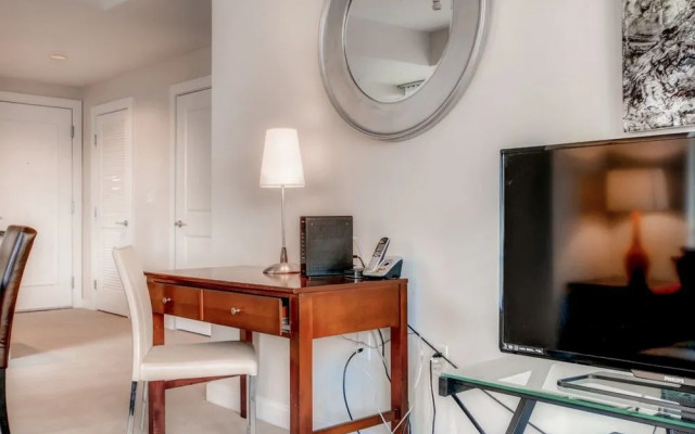 Weichert Suites at Wisconsin Place