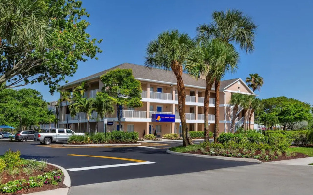InTown Suites Extended Stay Fort Lauderdale