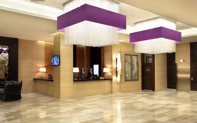Royal Plaza Hotel and Casino