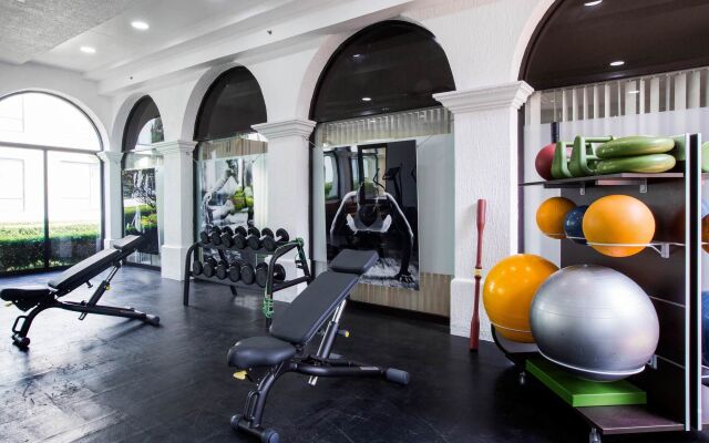 Courtyard by Marriott Toluca Airport