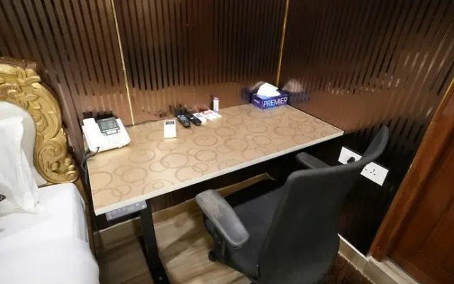 K N Gupta Group Of Hotel Castle