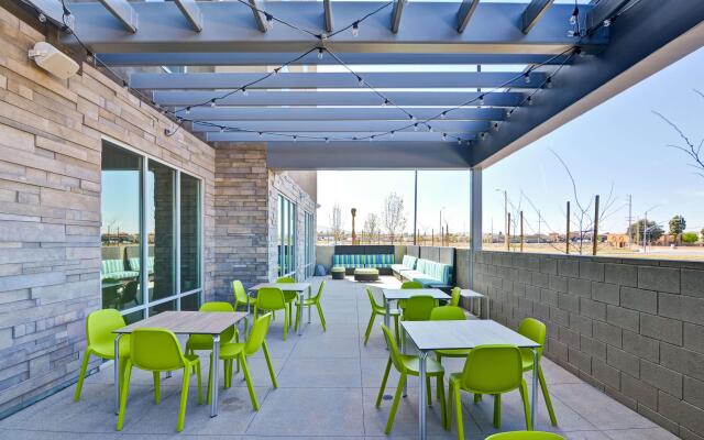 Home2 Suites by Hilton Palmdale, CA