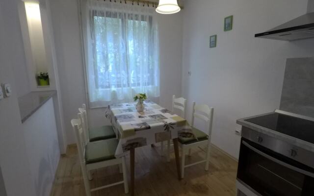 Comfortable Apartment in Stari Grad