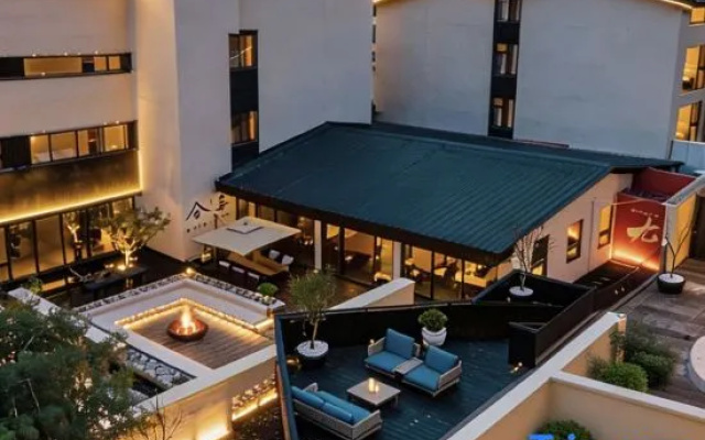Qinghe Courtyard · Jiuzhaigou | QINGHE Hot Spring - Luxury Private Hot Spring Villa – Exterior – Ngawa
