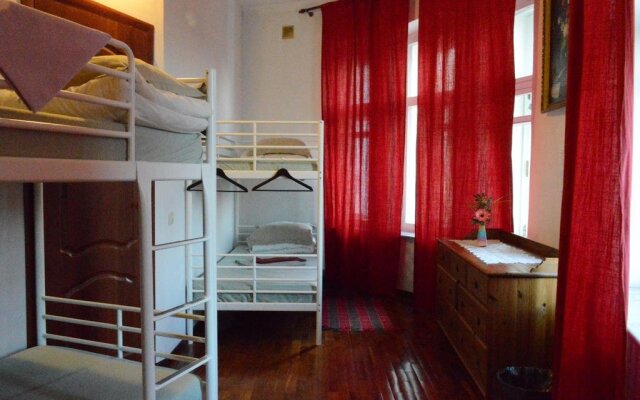 City Loft Rooms Hostel