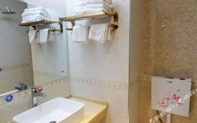 Romantic Holiday Hotel