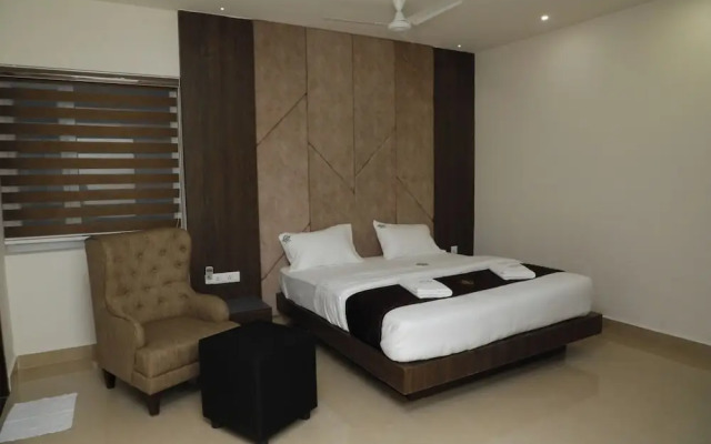 Senthur Inn Vellore By K Hotels