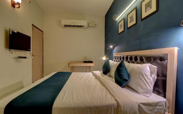 SilverKey Executive Stays 36842 Nazeer Hotel