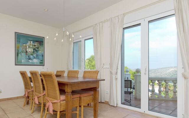 Villa with private swimming pool fantastic views of the golf complex of Denia