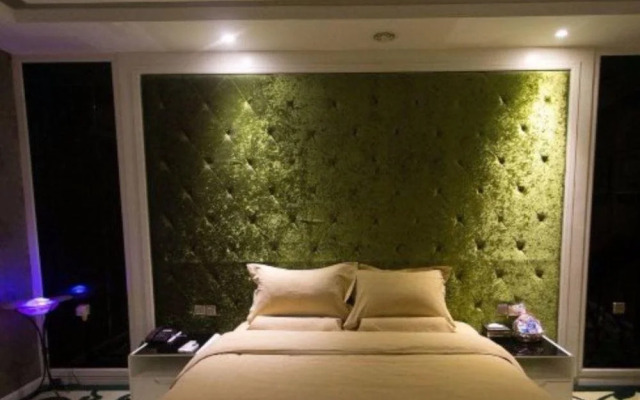 Suzhou Romantic Cabin Yongli