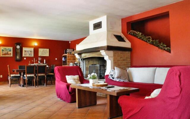 Mon Perin Castrum - House of Nice Memories