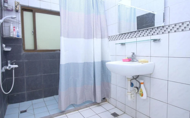 Good Man Hostel
