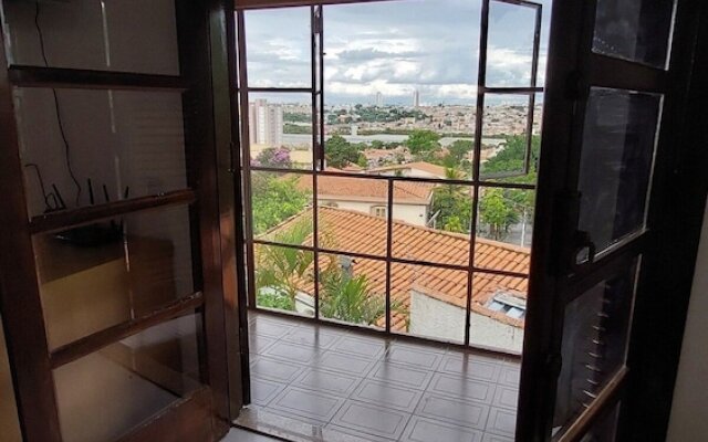 Lindo estudio perto do Hospital BOS