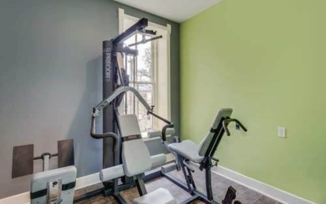 Historic Elgin Hotel