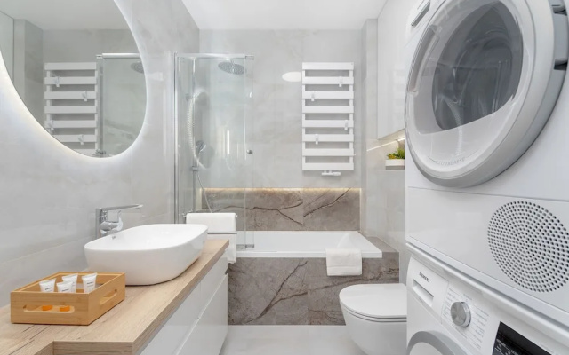 Bright Apartment With Balcony by Renters