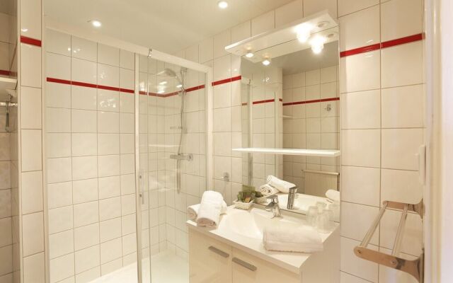 Hôtel Eliova - Le Chaix