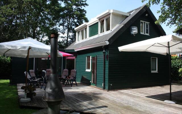 Holiday Home De Zuwe - Loosdrecht