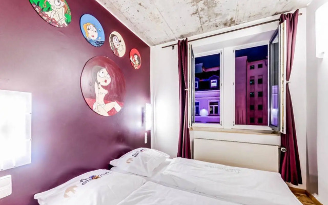 Five Elements Hostel