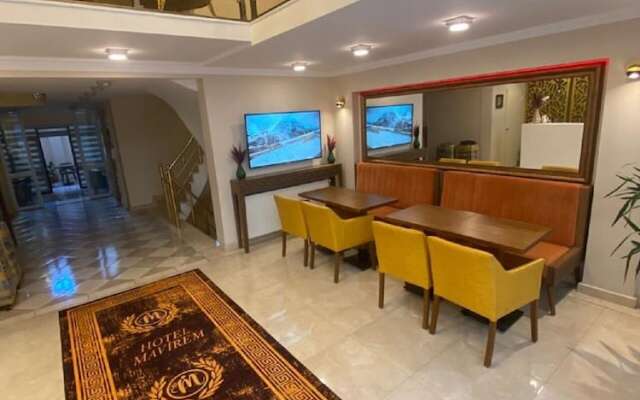 Mavirem Hotel