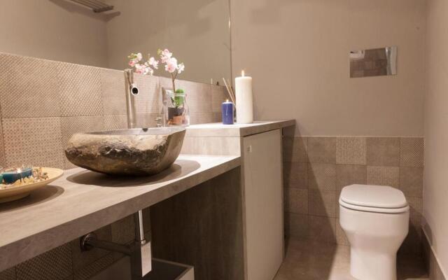 Cavour16 Suite