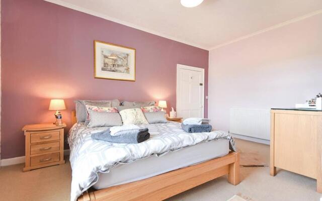 Rocking Chair Farmhouse