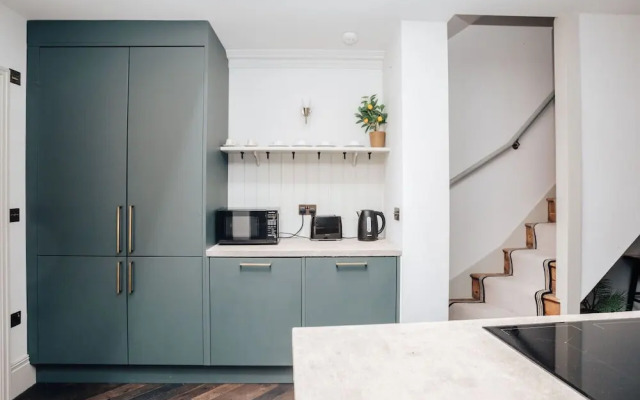 The Emerald - Central Henley 2 Bedroom House