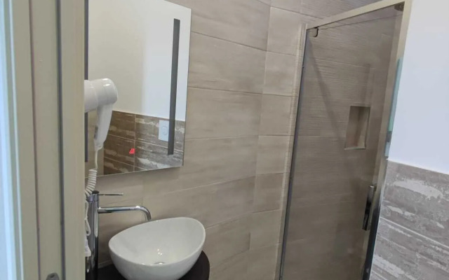 Twin Towers Naples Luxury