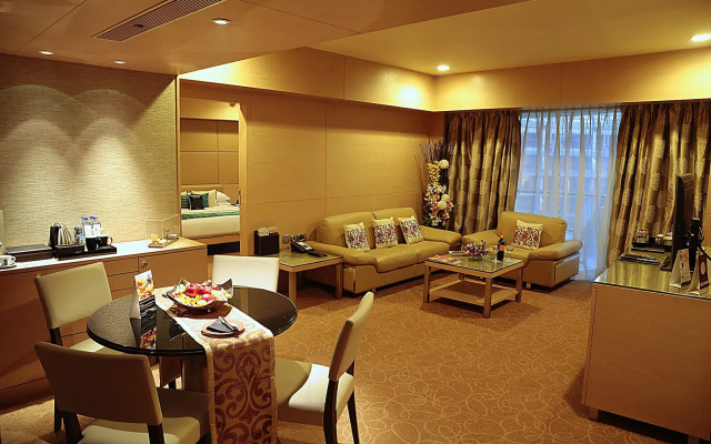 Sahara Star