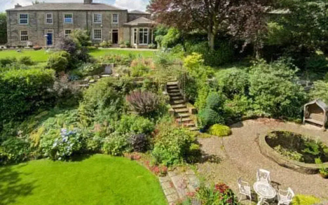 Woodlands Guest House