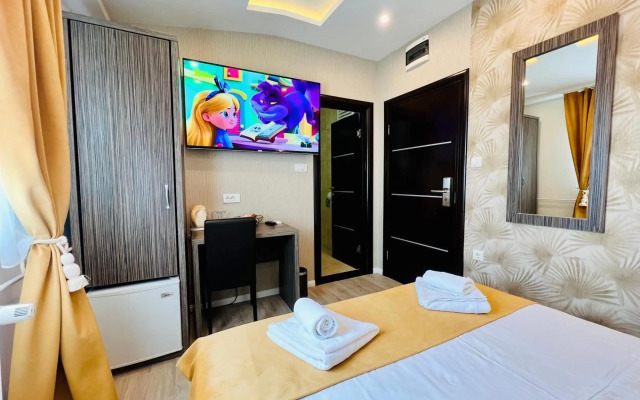 Side One Design Hotel