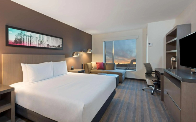 Hyatt House Denver Downtown