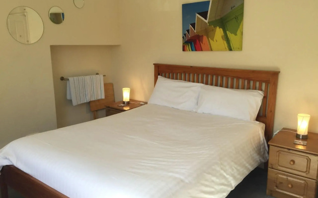 Barbican Reach Bed & Breakfast - B&B