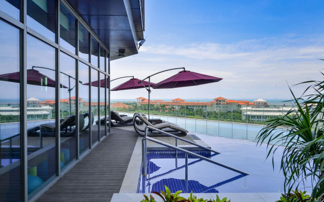 Holiday Inn Haikou West Coast by IHG