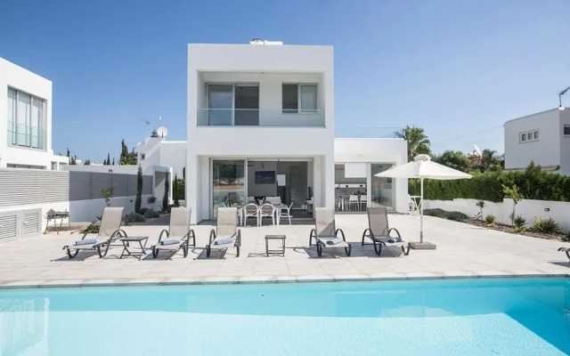 Villa Kylee AQ Ccv5