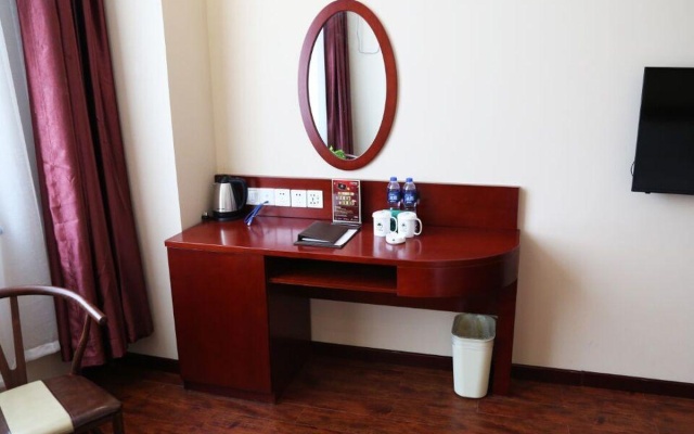 GreenTree Inn Hebei Province Langfang City Shengfang Town Furniture South City South Business Hotel – Guest Rooms – Langfang