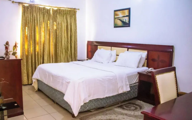 Goldstone Luxury Hotel
