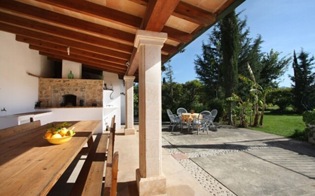 Villa - 8 Bedrooms with Pool and WiFi - 103182