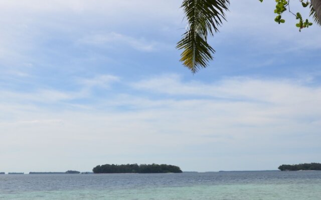 Pulau Pelangi Resort