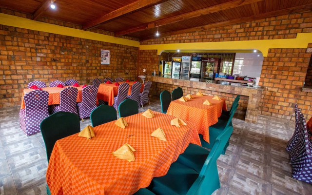 Trisek Hotel