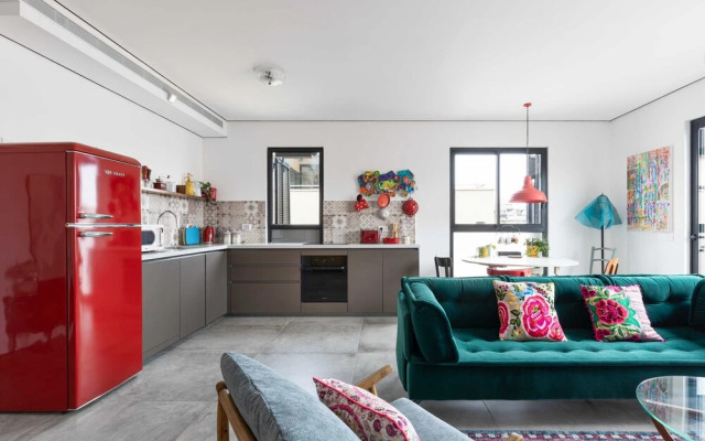 Netas Art by TLV2RENT