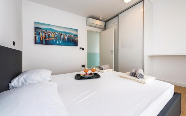 Beautiful Home in Tribunj With Wifi and 4 Bedrooms