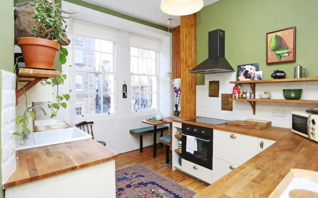 JOIVY Old Town Gem - Apartment With Great City Views