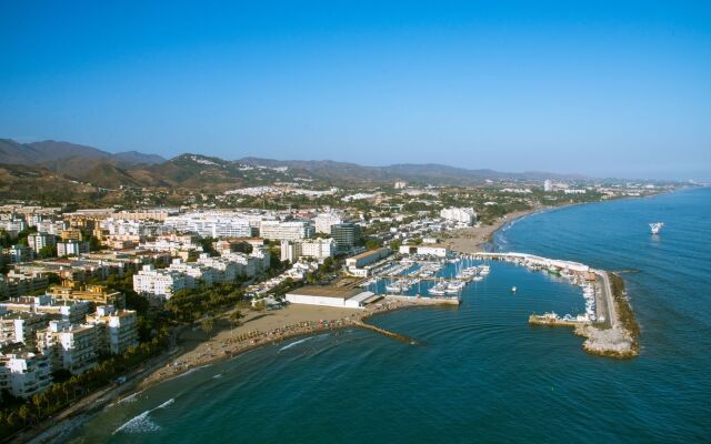 Banus Waterfront Penthouse